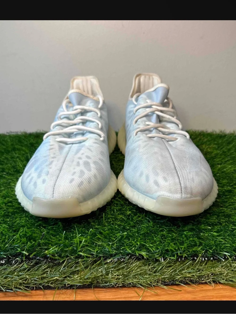 Adidas Yeezy Boost 350 V2 Mono Ice Blue White